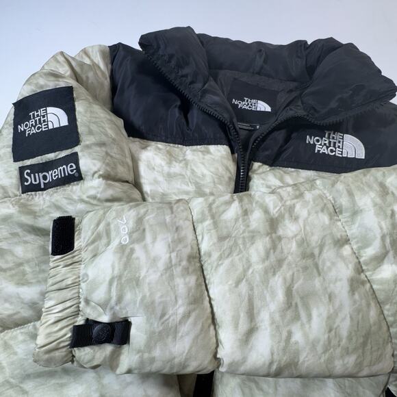 Supreme x The North Face 700 Down Nuptse Jacket Men’s M Cream Black Puffer - Picture 3 of 16